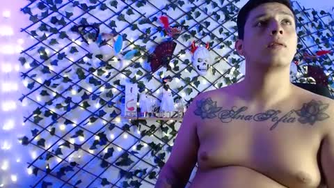 Snapshot of ethanandbrianna chatting on 10-03-25, 12:40 ethanandbrianna online show from 10-03-25, 12:40