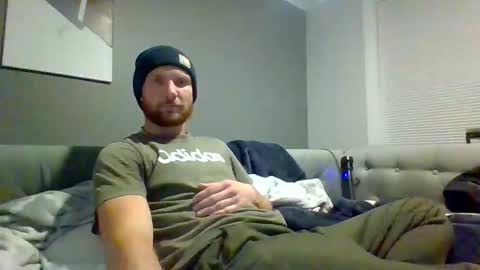 Snapshot of eugar81 chatting on 12-16-25, 08:41 eugar81 online show from 12-16-25, 08:41