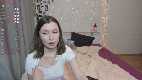 Snapshot of eumomino chatting on 01-20-25, 05:04 Veronica Tiia Lilith left to right online show from 01-20-25, 05:04