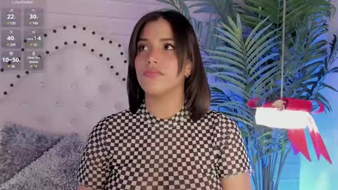 Snapshot of eureekaa chatting on 12-29-24, 03:44  Eurekaa  online show from 12-29-24, 03:44