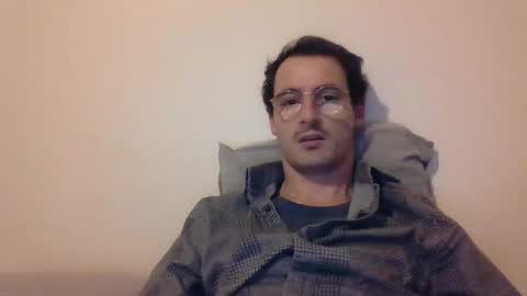 Snapshot of europe_bang chatting on 01-05-25, 01:35 Andrea online show from 01-05-25, 01:35