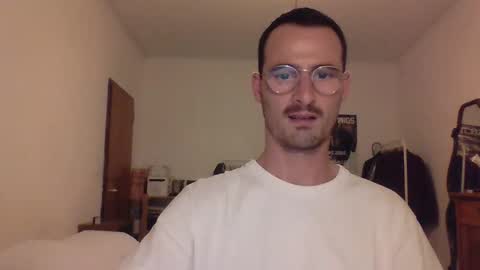 Snapshot of europe_bang chatting on 09-21-25, 09:05 Andrea online show from 09-21-25, 09:05