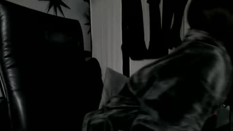 Snapshot of eva65 chatting on 01-12-25, 08:47 EVA65 online show from 01-12-25, 08:47