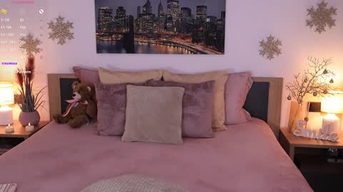 Snapshot of eva__si chatting on 01-09-25, 09:06 Eva online show from 01-09-25, 09:06