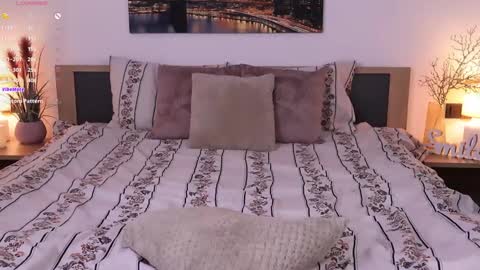 Snapshot of eva__si chatting on 02-20-25, 08:28 Eva online show from 02-20-25, 08:28