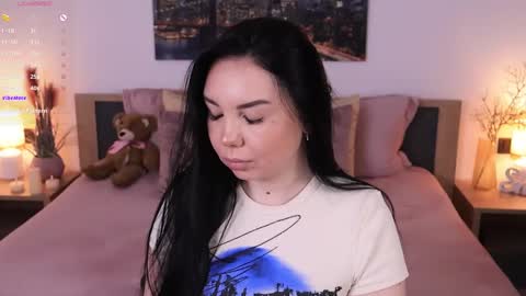 Snapshot of eva__si chatting on 03-10-25, 09:53 Eva online show from 03-10-25, 09:53