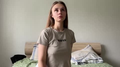 Snapshot of eva_calvin chatting on 10-01-25, 04:40 Eva Calvin online show from 10-01-25, 04:40