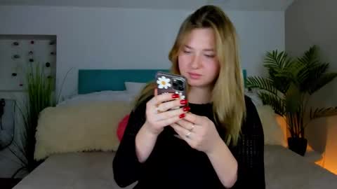 Eva online show from 01-09-26, 01:36