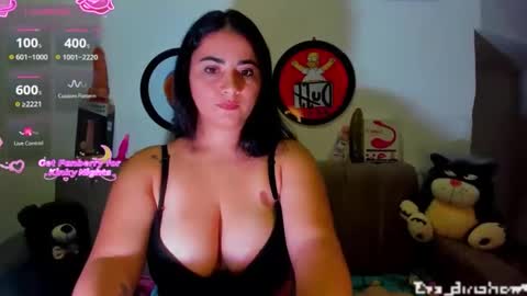 Eva online show from 11-22-25, 10:09