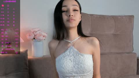 Snapshot of eva_doncray chatting on 12-30-24, 05:15 Eva online show from 12-30-24, 05:15