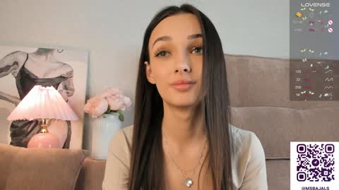 Snapshot of eva_doncray chatting on 02-07-25, 05:20 Eva online show from 02-07-25, 05:20