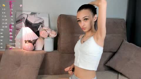 Snapshot of eva_doncray chatting on 03-06-25, 12:30 Eva online show from 03-06-25, 12:30