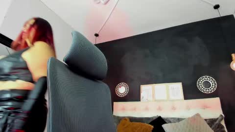 eva_hot_1 online show from 09-12-25, 01:22