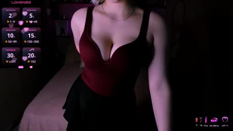 Snapshot of eva_lawrence chatting on 02-12-26, 05:57 Eva online show from 02-12-26, 05:57