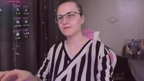 Eva online show from 10-30-25, 10:06