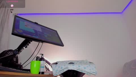 Eva online show from 01-13-25, 04:39