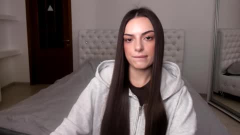 Snapshot of eva_rossee_ chatting on 02-03-25, 01:51 Eva online show from 02-03-25, 01:51