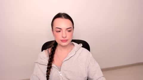 Snapshot of eva_rossee_ chatting on 03-09-25, 06:54 Eva online show from 03-09-25, 06:54