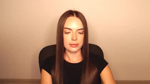 Snapshot of eva_rossee_ chatting on 09-14-25, 06:29 Eva online show from 09-14-25, 06:29