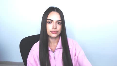 Snapshot of eva_rossee_ chatting on 11-24-25, 12:49 Eva online show from 11-24-25, 12:49