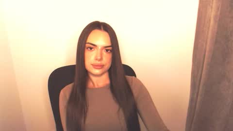 Snapshot of eva_rossee_ chatting on 12-01-25, 03:28 Eva online show from 12-01-25, 03:28