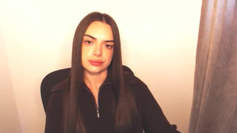 Snapshot of eva_rossee_ chatting on 12-02-25, 12:32 Eva online show from 12-02-25, 12:32