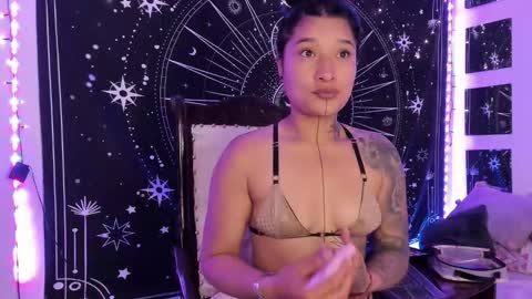 Snapshot of eva_sanderslee chatting on 09-17-25, 06:59 Eva online show from 09-17-25, 06:59