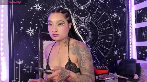 Snapshot of eva_sanderslee chatting on 09-23-25, 06:49 Eva online show from 09-23-25, 06:49