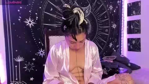 Snapshot of eva_sanderslee chatting on 10-02-25, 07:15 Eva online show from 10-02-25, 07:15