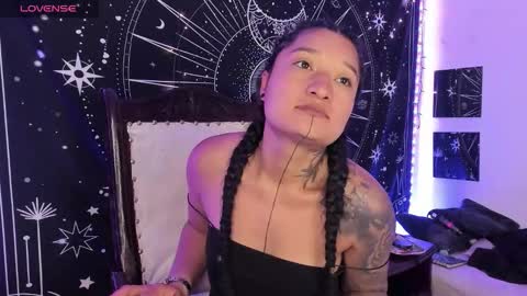 Snapshot of eva_sanderslee chatting on 10-09-25, 09:18 Eva online show from 10-09-25, 09:18