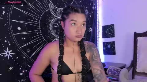 Snapshot of eva_sanderslee chatting on 10-16-25, 09:10 Eva online show from 10-16-25, 09:10