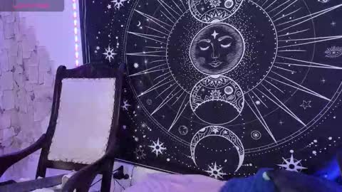 Snapshot of eva_sanderslee chatting on 11-08-25, 08:25 Eva online show from 11-08-25, 08:25