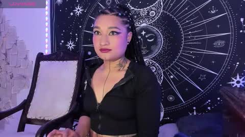 Snapshot of eva_sanderslee chatting on 11-11-25, 08:14 Eva online show from 11-11-25, 08:14