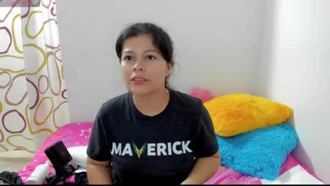 Estefania online show from 12-29-24, 03:24