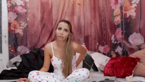 Eva online show from 04-21-26, 06:12