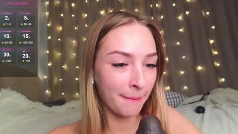 Hello Im Eva online show from 12-29-24, 04:51