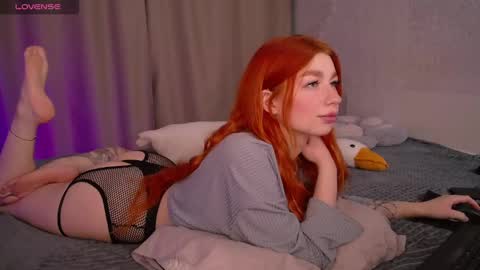 Snapshot of evaa_moonn_ chatting on 12-04-24, 02:53 Eva online show from 12-04-24, 02:53