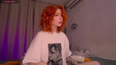 Snapshot of evaa_moonn_ chatting on 01-27-25, 10:38 Eva online show from 01-27-25, 10:38