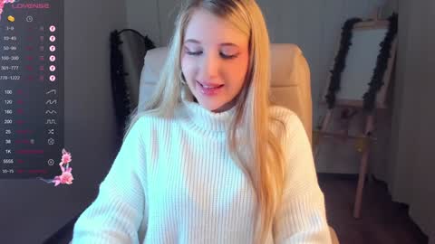 Snapshot of evacadooo chatting on 12-15-24, 02:41 Eva online show from 12-15-24, 02:41