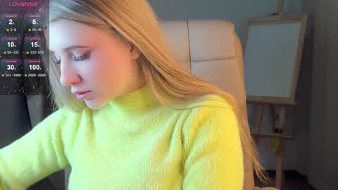 Snapshot of evacadooo chatting on 01-16-25, 02:30 Eva online show from 01-16-25, 02:30