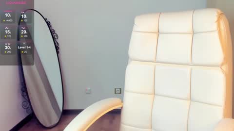 Snapshot of evacadooo chatting on 01-18-25, 05:31 Eva online show from 01-18-25, 05:31