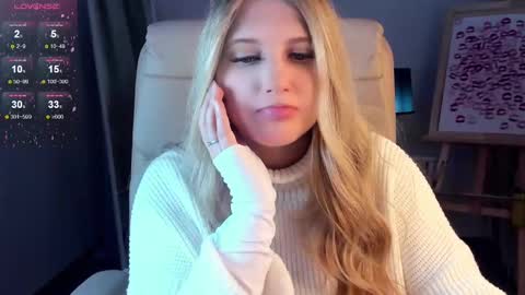 Snapshot of evacadooo chatting on 03-11-25, 02:10 Eva online show from 03-11-25, 02:10