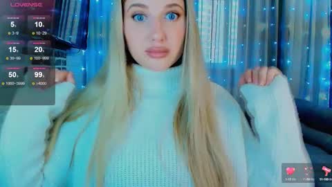 Snapshot of evacadooo chatting on 10-04-25, 07:28 Eva online show from 10-04-25, 07:28