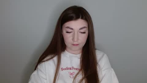 Evachaturbatte online show from 04-16-26, 08:04