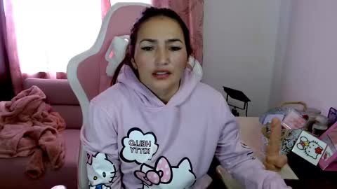 Snapshot of evagrays chatting on 02-22-25, 05:46 Eva online show from 02-22-25, 05:46