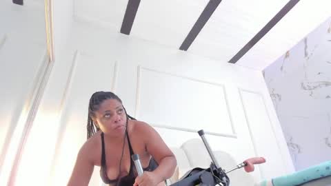 Snapshot of evahalston chatting on 05-21-26, 08:16 evahalston online show from 05-21-26, 08:16