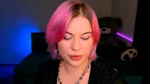 Eva online show from 01-12-25, 10:43