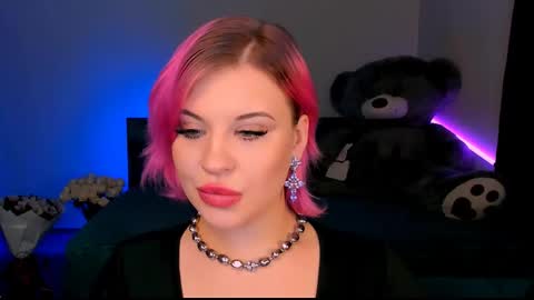 Eva online show from 01-18-25, 03:53