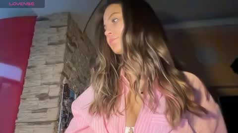 EvaHazard online show from 11-29-25, 12:08