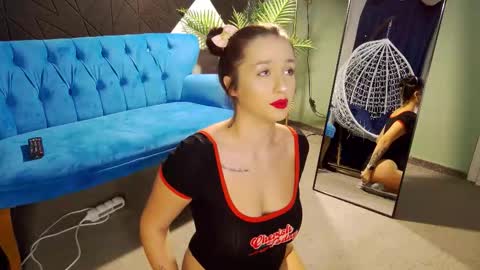 evaloviaa255 online show from 11-17-25, 04:18